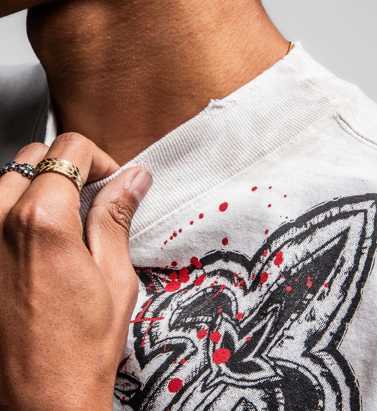 Cross Tee