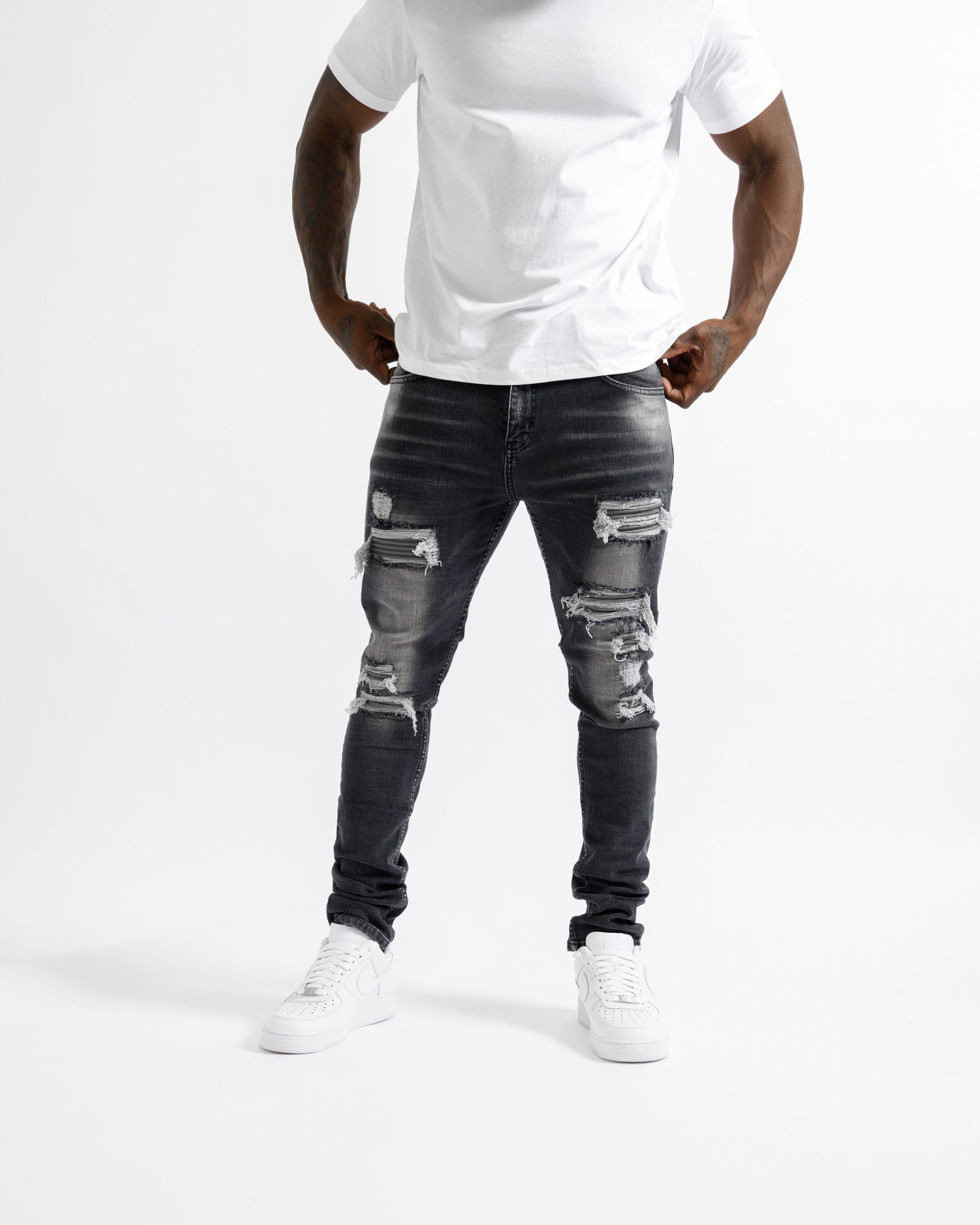 Magiri Nanterre Ripped Jeans in Grey